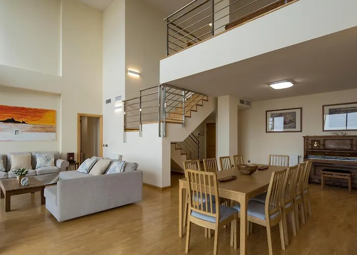 Atico Top Granada, Penthouse, 18-19Th Floor, City Centre, Views, Terrace, Free Parking